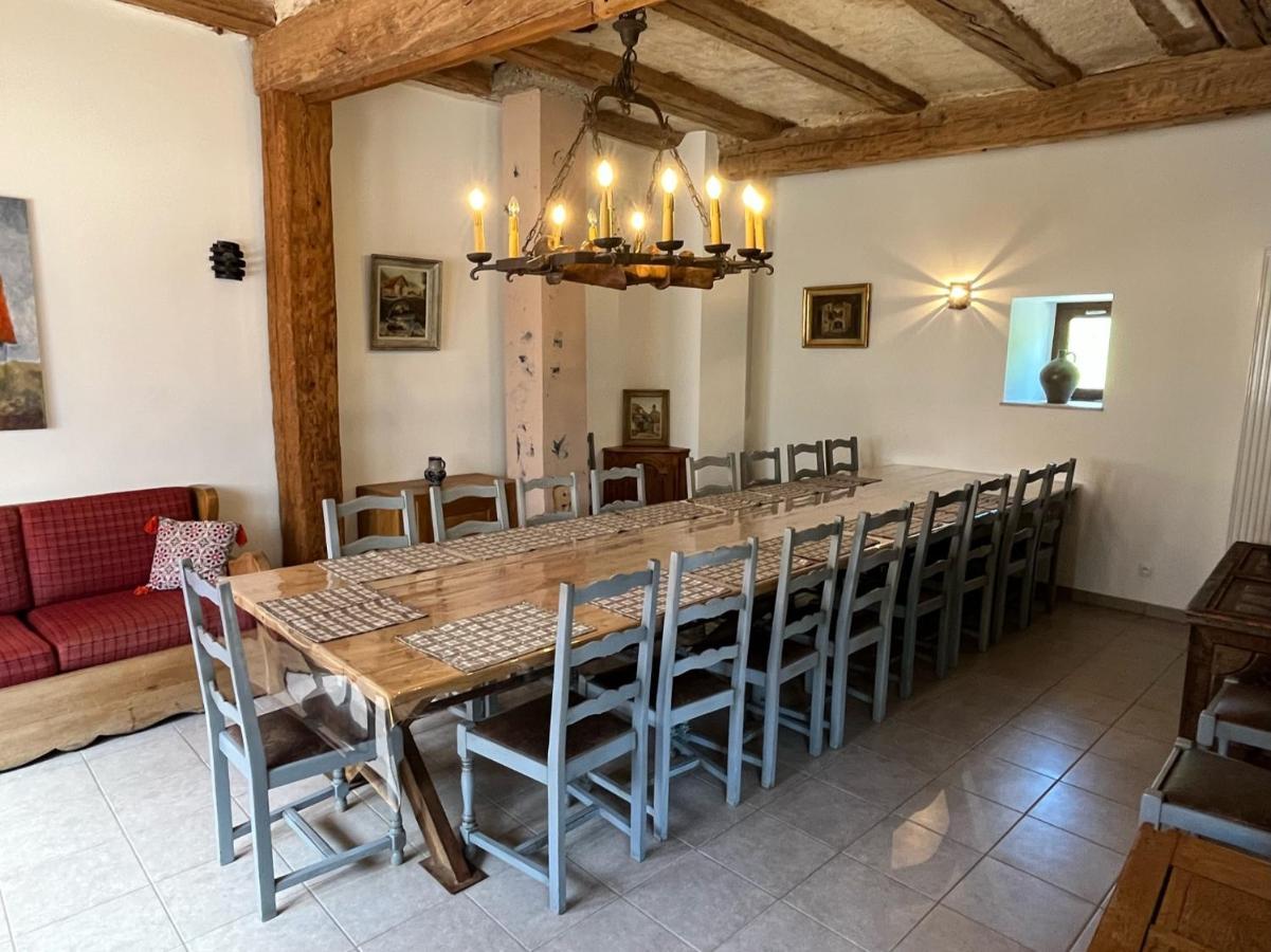 Domaine La Cour Des Nobles - Demeure, Maison Et Appartements Au Coeur De Riquewihr Eksteriør billede