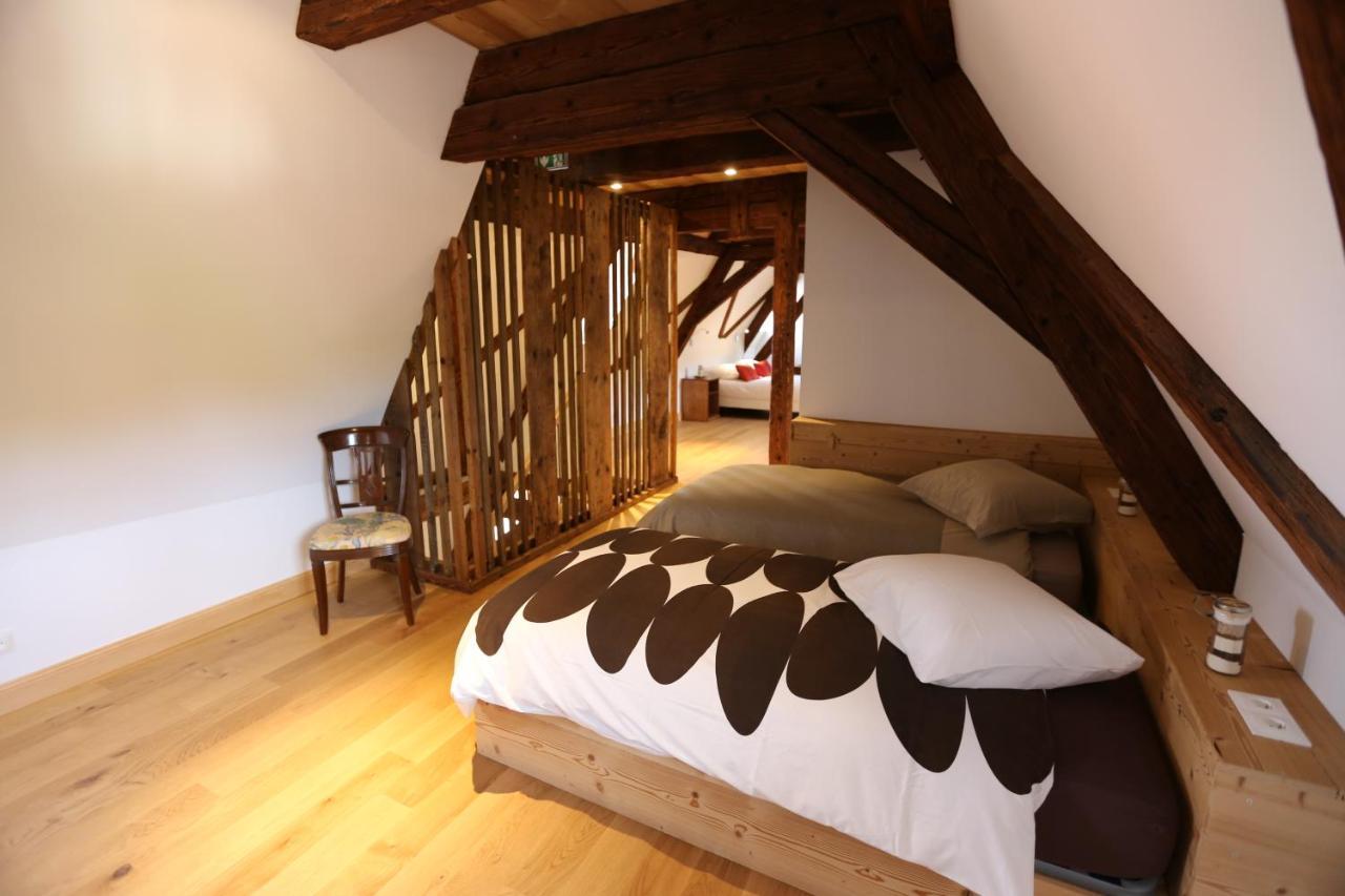 Domaine La Cour Des Nobles - Demeure, Maison Et Appartements Au Coeur De Riquewihr Eksteriør billede
